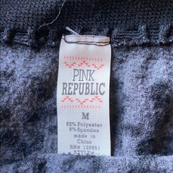 Fleece Lined Cheetah Print Leggings - Picture 4 of 4